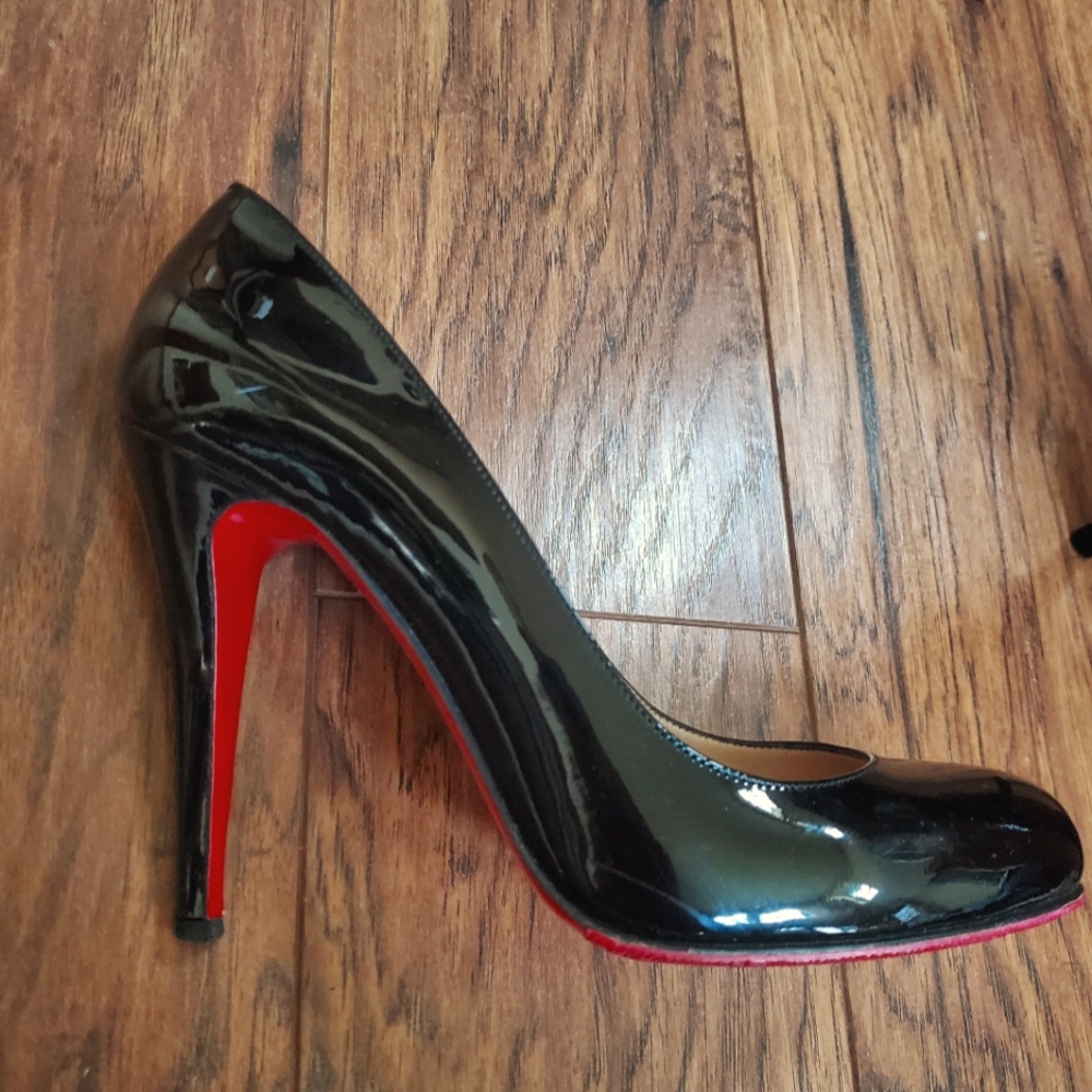 Christian Louboutin Patent Pumps Sz 38/US 7